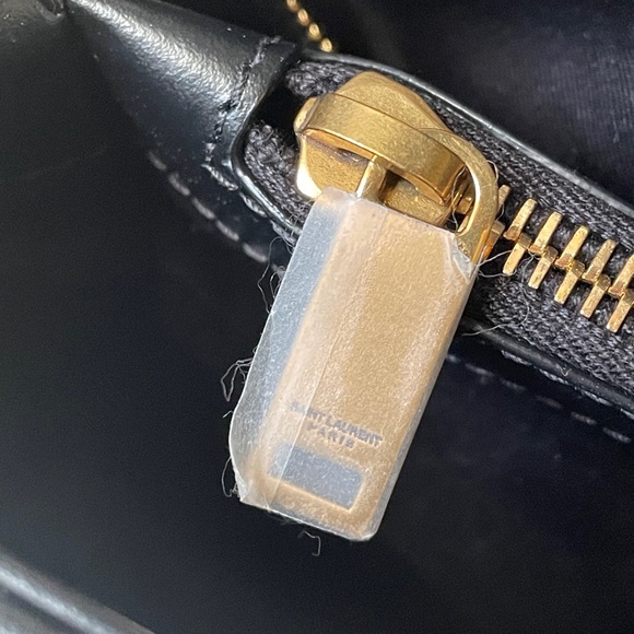 ❌SOLD❌ New Saint Laurent YSL Loulou Medium Leather Handbag Black Gold Hardware - Picture 15 of 16